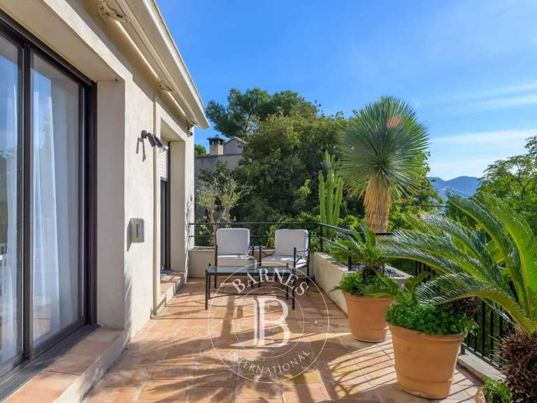 House Marseille 8e - 4 bedrooms - 244m²