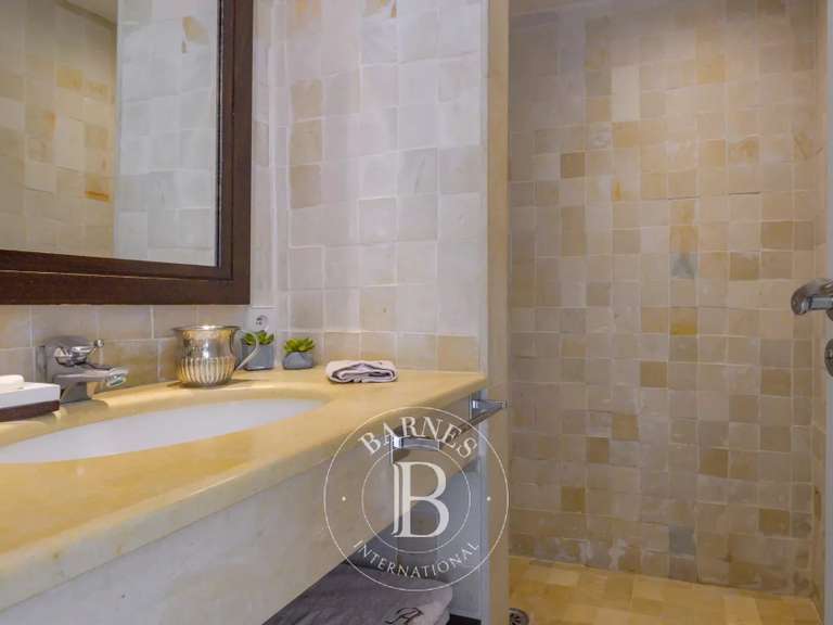 House Marseille 8e - 4 bedrooms - 244m²