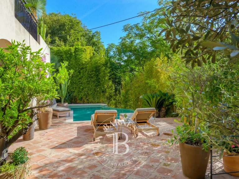 House Marseille 8e - 4 bedrooms - 244m²