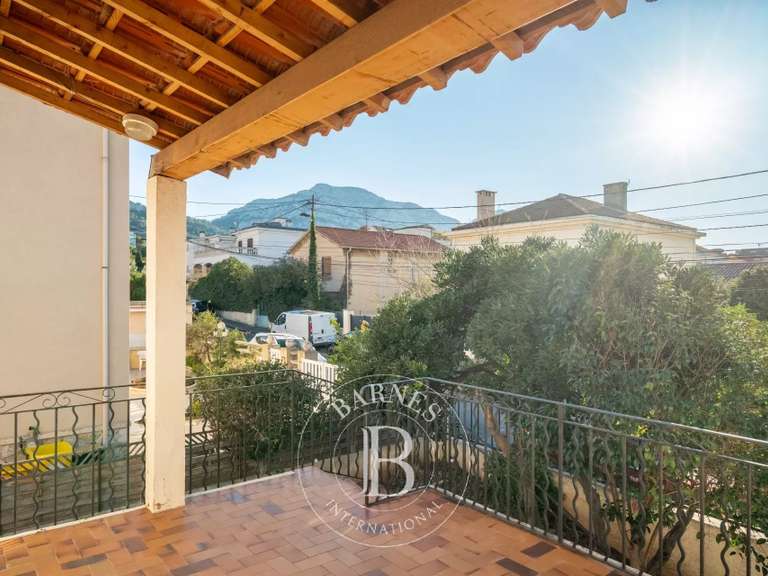 House Marseille 8e - 4 bedrooms - 210m²