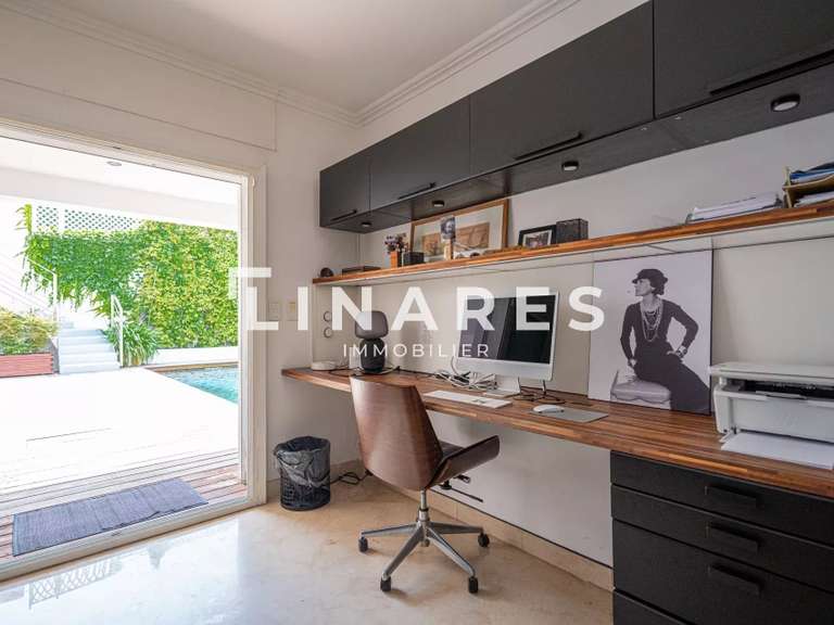 Maison Marseille 8e - 4 chambres - 306m²