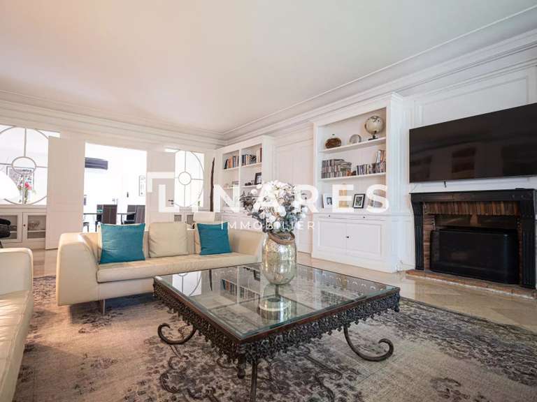 Maison Marseille 8e - 4 chambres - 306m²