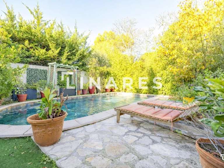 Maison Marseille 8e - 4 chambres - 145m²