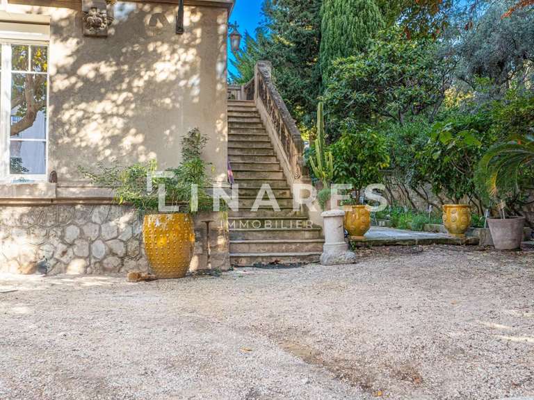 Maison Marseille 8e - 4 chambres - 204m²