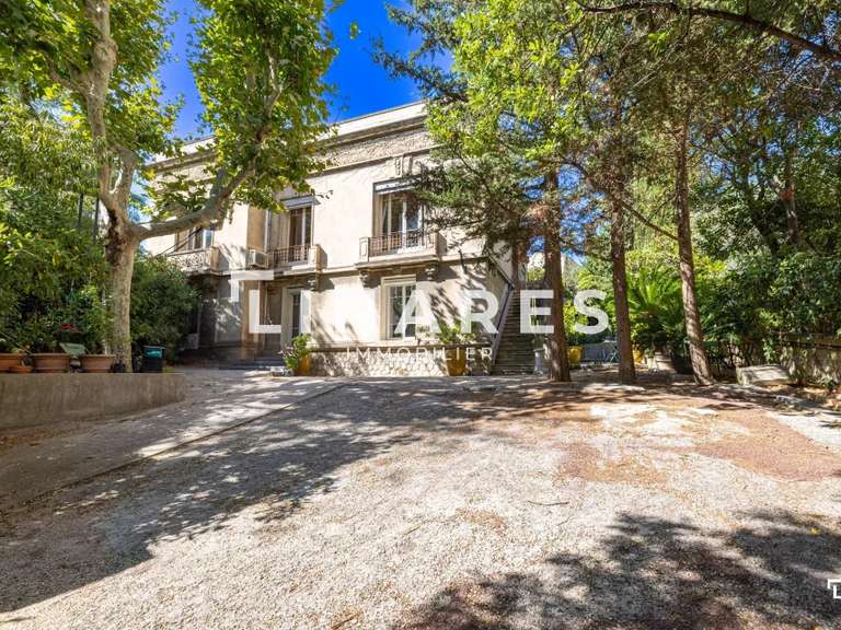 Maison Marseille 8e - 4 chambres - 204m²