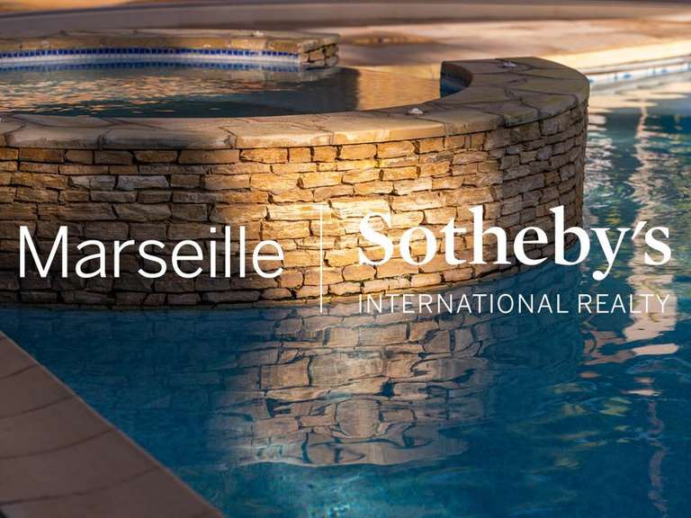 Maison Marseille 8e - 9 chambres - 630m²