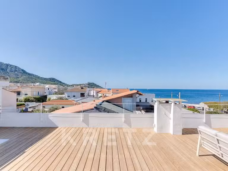 Maison Marseille 8e - 4 chambres - 140m²