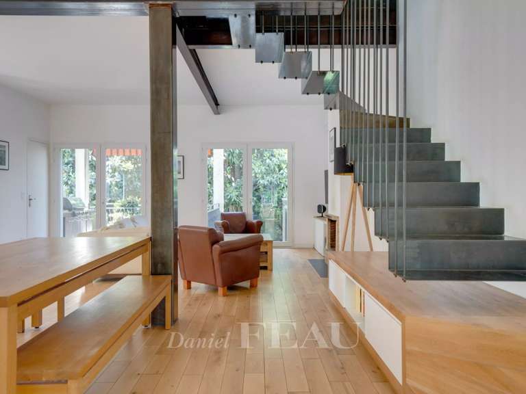 Maison Marseille 8e - 5 chambres - 240m²