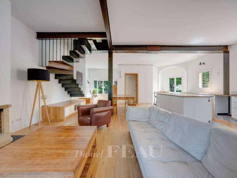 Maison Marseille 8e - 5 chambres - 240m²