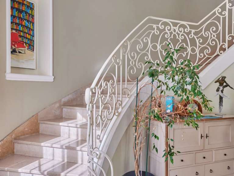 Maison Marseille 8e - 5 chambres - 230m²