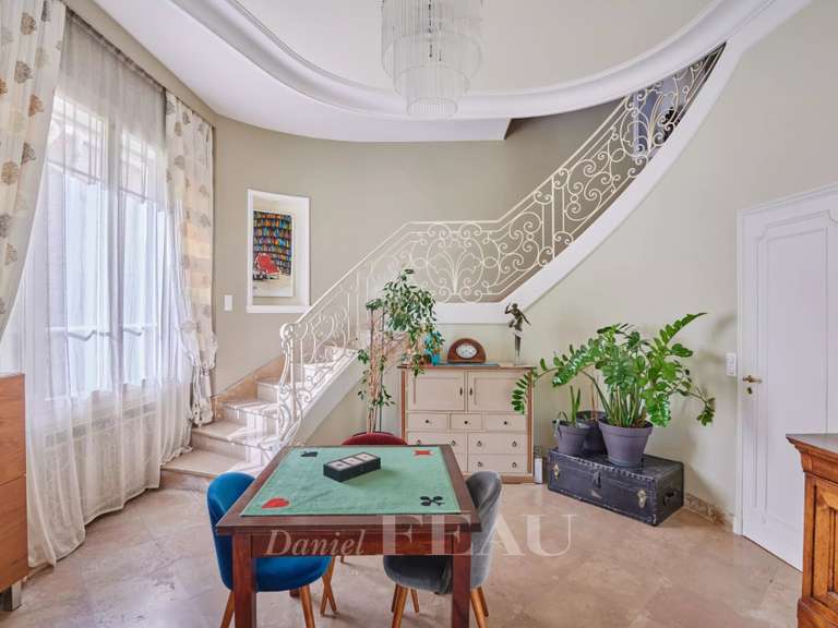 Maison Marseille 8e - 5 chambres - 230m²