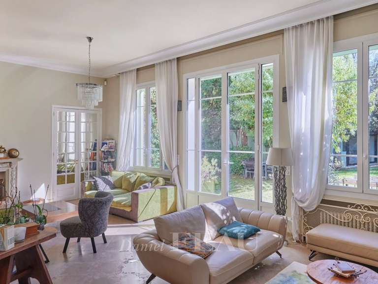 Maison Marseille 8e - 5 chambres - 230m²