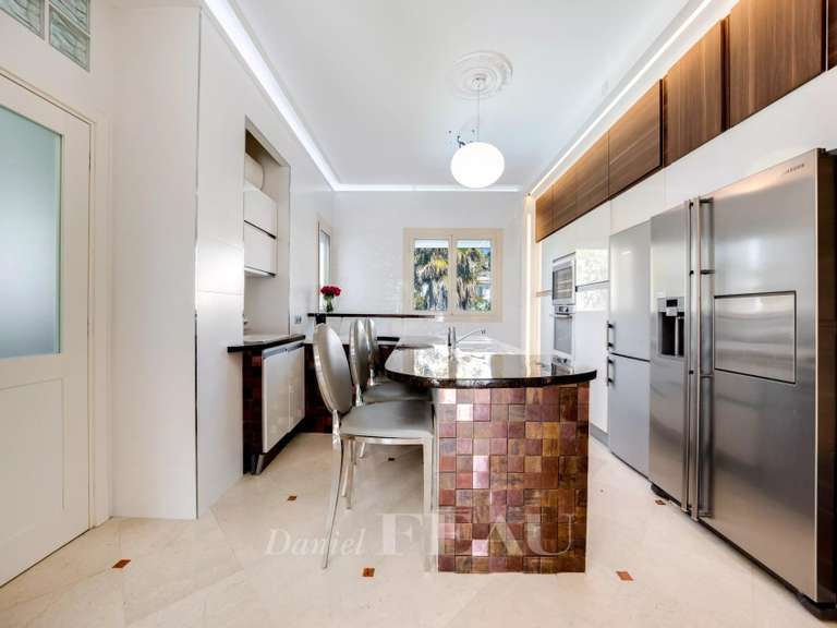 Maison Marseille 8e - 7 chambres - 270m²