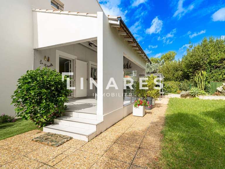 Maison Marseille 8e - 4 chambres - 150m²