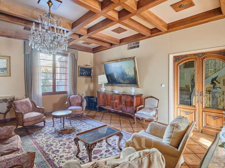 Maison Marseille 8e - 5 chambres - 398m²