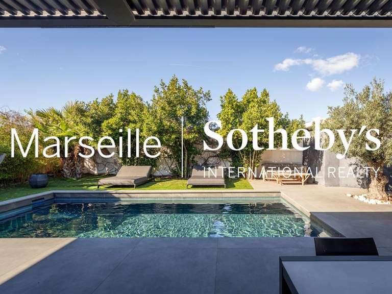 Maison Marseille 8e - 4 chambres - 245m²