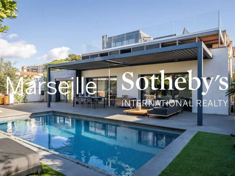 Maison Marseille 8e - 4 chambres - 245m²