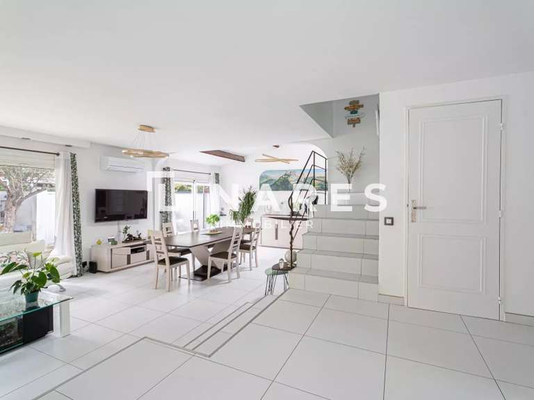 Maison Marseille 8e - 4 chambres - 150m²