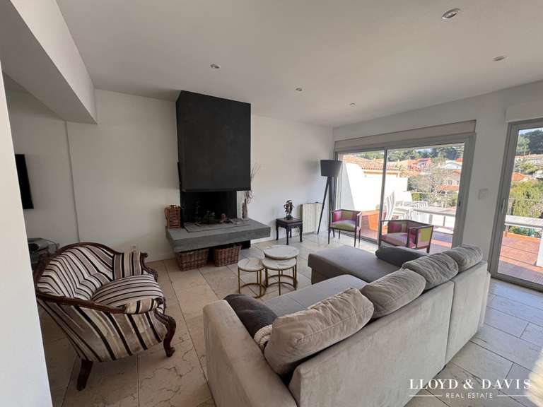 Maison Marseille 8e - 4 chambres - 175m²