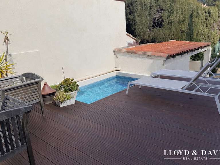 Maison Marseille 8e - 4 chambres - 175m²