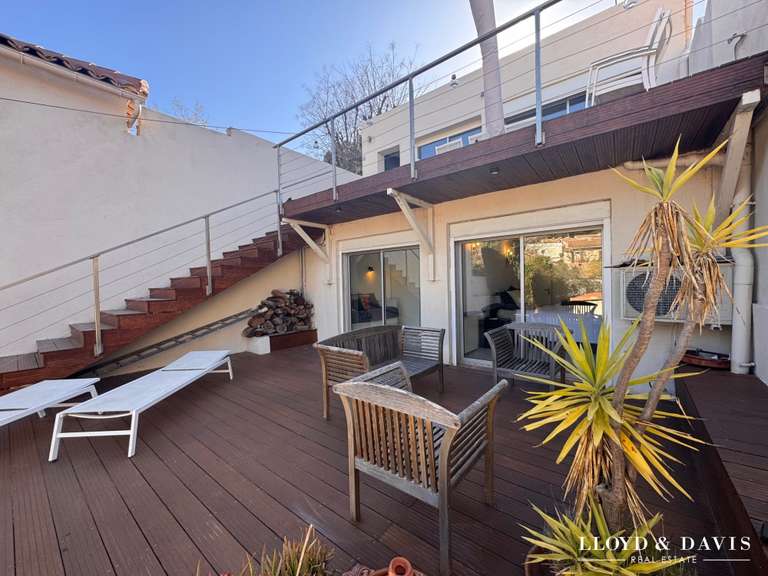 Maison Marseille 8e - 4 chambres - 175m²