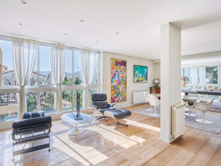 Maison Marseille 8e - 6 chambres - 383m²