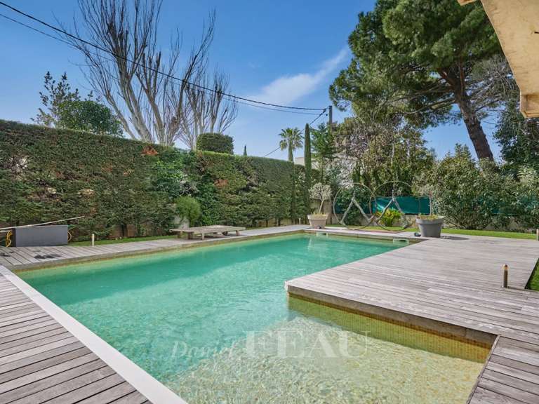 Maison Marseille 8e - 6 chambres - 383m²