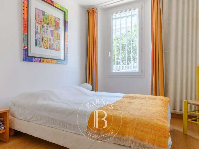 Maison Marseille 8e - 5 chambres - 266m²