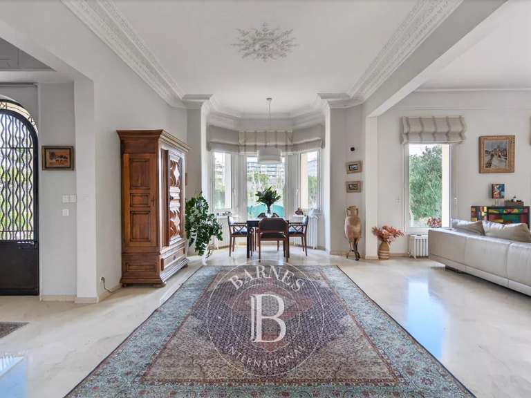 Maison Marseille 8e - 4 chambres - 336m²