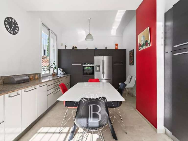 Maison Marseille 8e - 4 chambres - 336m²