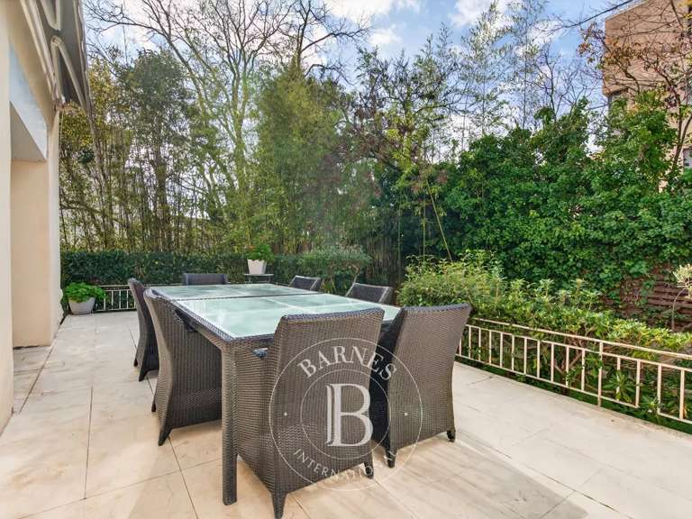 Maison Marseille 8e - 4 chambres - 336m²
