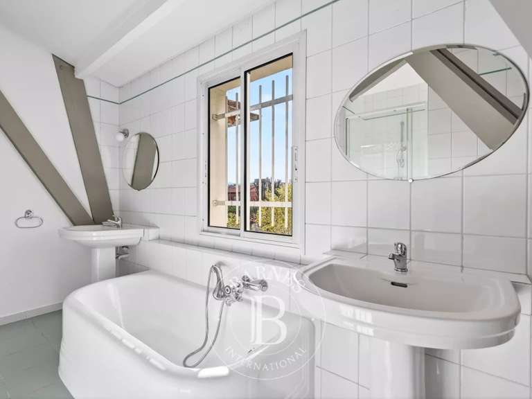 Maison Marseille 8e - 4 chambres - 336m²