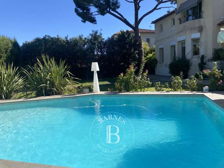 Maison Marseille 8e - 4 chambres - 336m²