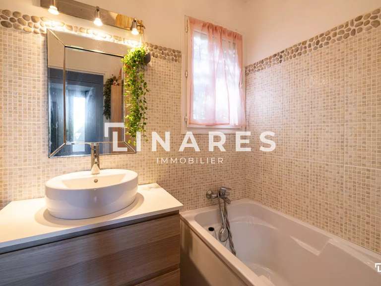 Maison Marseille 8e - 4 chambres - 145m²