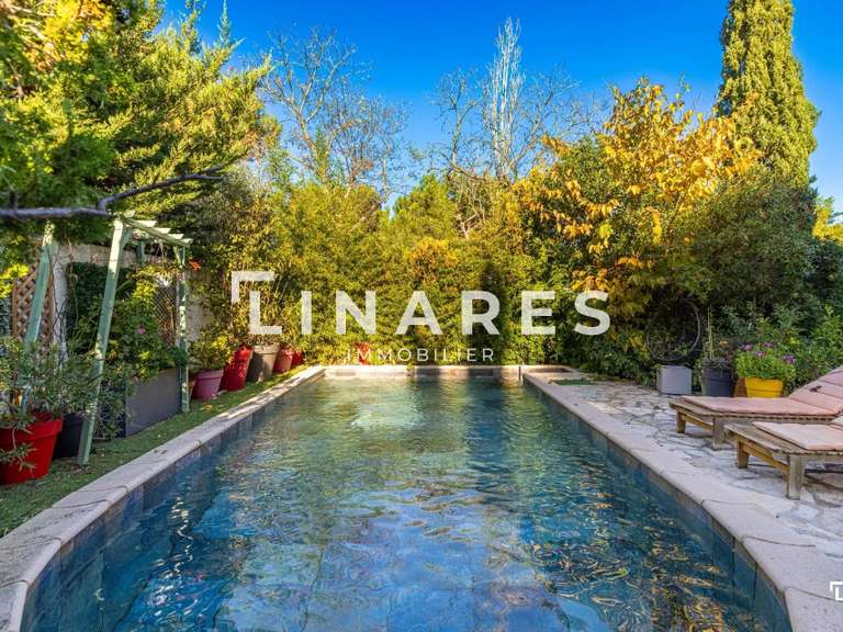 Maison Marseille 8e - 4 chambres - 145m²