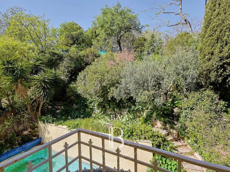 Maison Marseille 8e - 4 chambres - 113m²