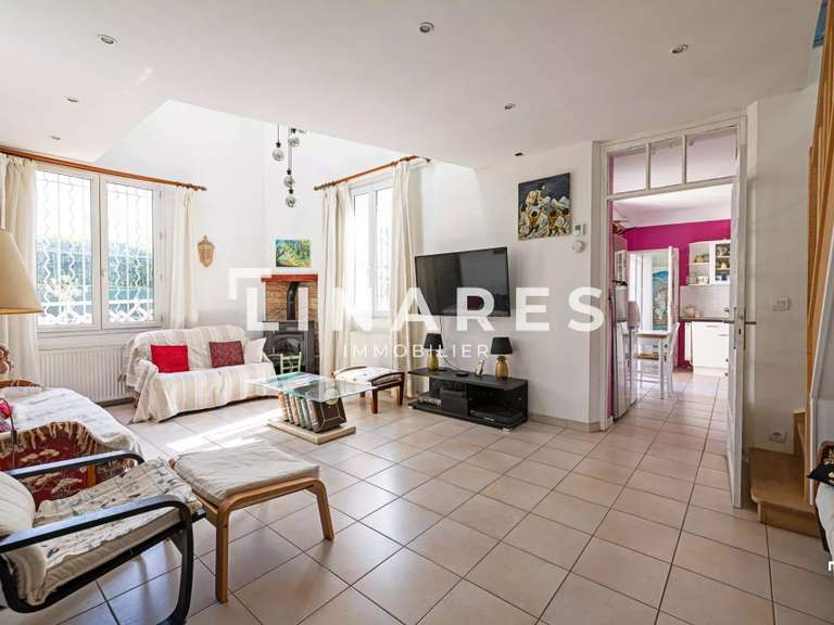 Maison Marseille 8e - 3 chambres - 110m²