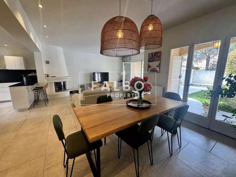 Maison Marseille 8e - 4 chambres - 127m²