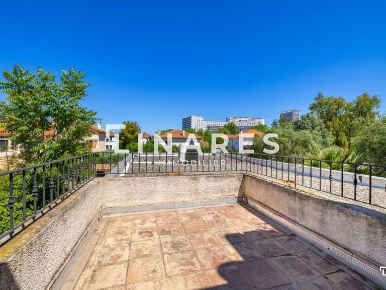 Maison Marseille 8e - 5 chambres - 255m²