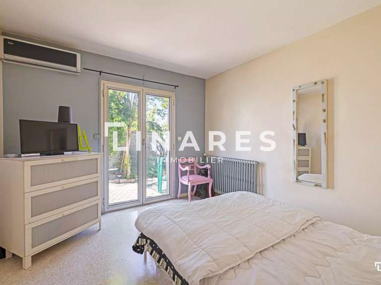 Maison Marseille 8e - 5 chambres - 255m²