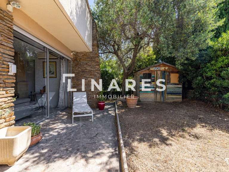 Maison Marseille 8e - 5 chambres - 255m²