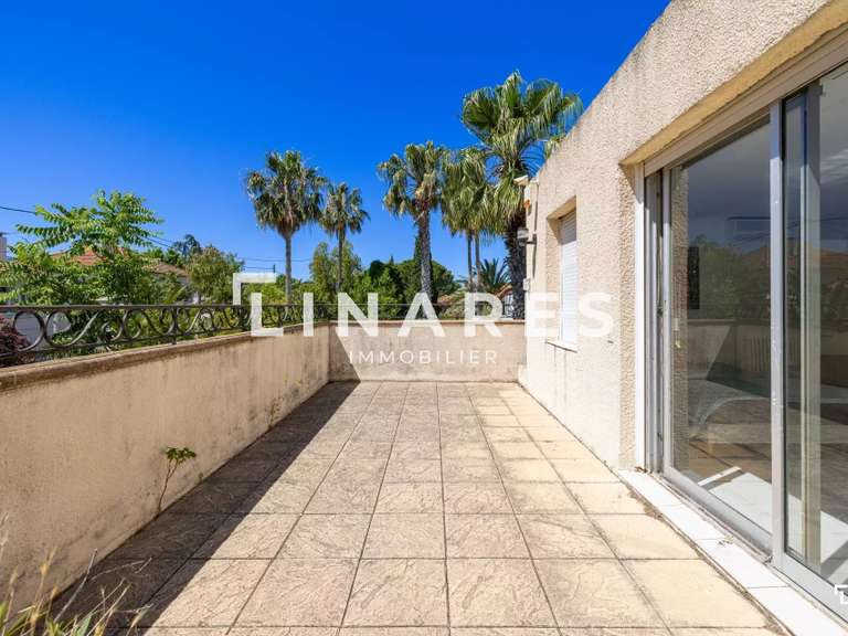 Maison Marseille 8e - 5 chambres - 255m²