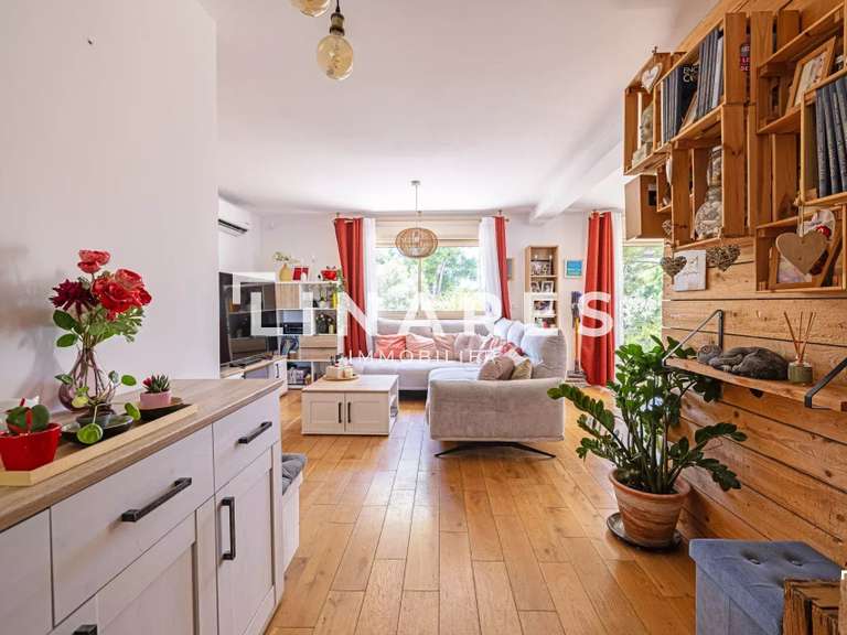 Maison Marseille 8e - 4 chambres - 157m²