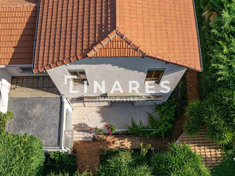 Maison Marseille 8e - 4 chambres - 152m²
