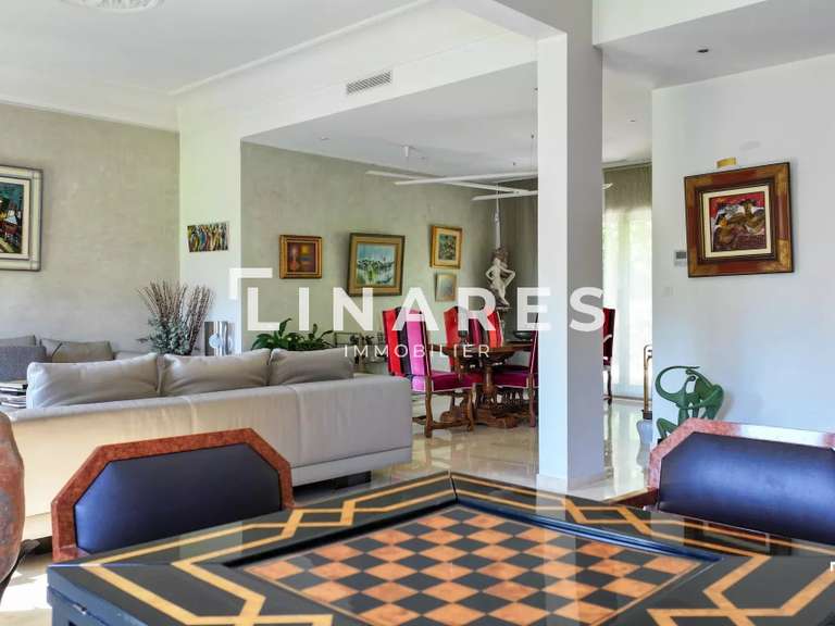 Maison Marseille 8e - 4 chambres - 336m²