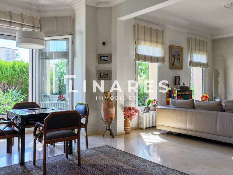 Maison Marseille 8e - 4 chambres - 336m²