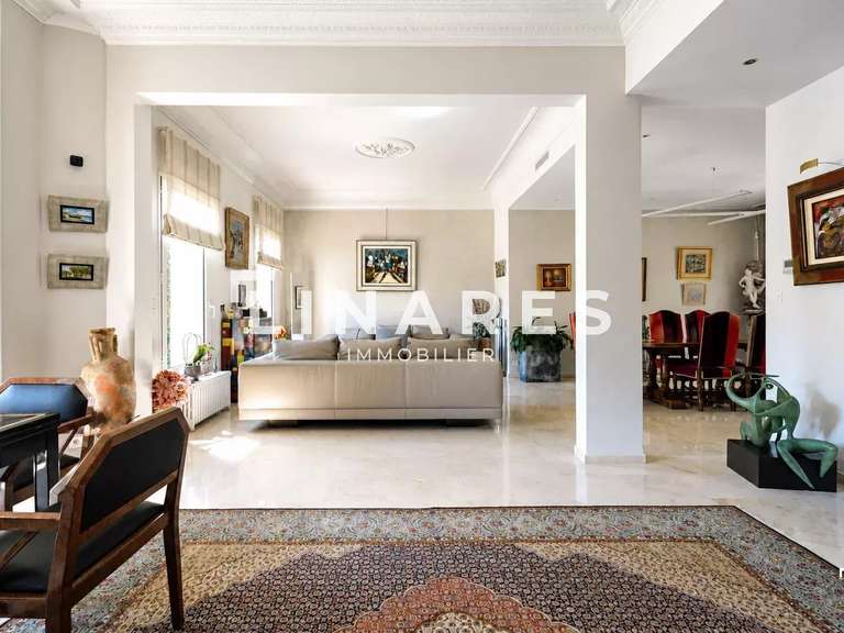 Maison Marseille 8e - 4 chambres - 336m²