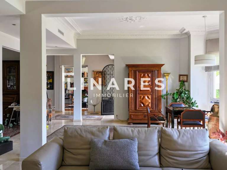 Maison Marseille 8e - 4 chambres - 336m²