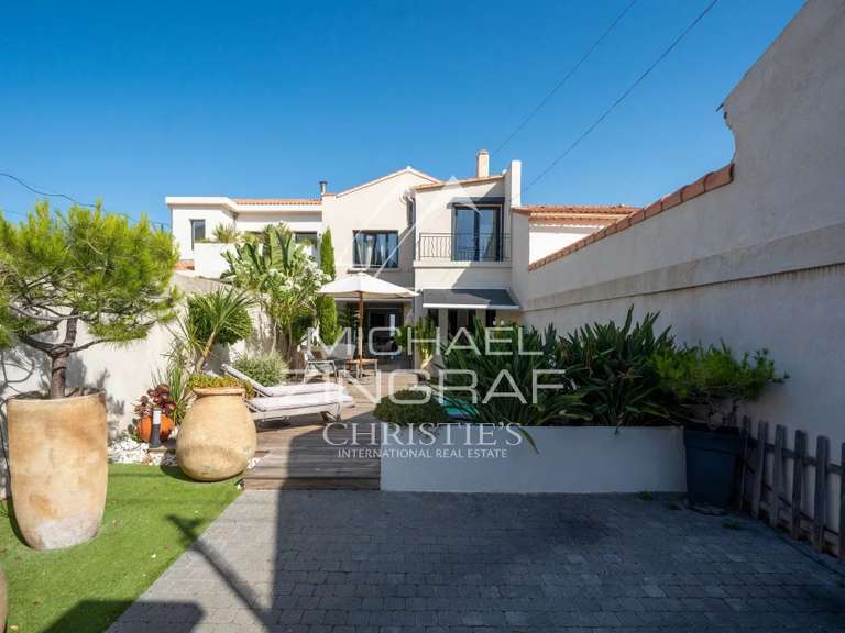 Maison Marseille 8e - 3 chambres - 190m²