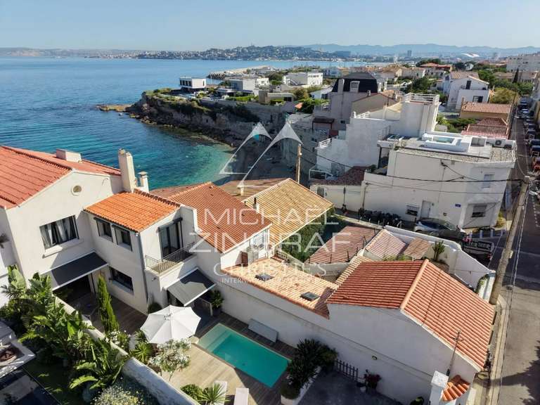 Maison Marseille 8e - 3 chambres - 190m²